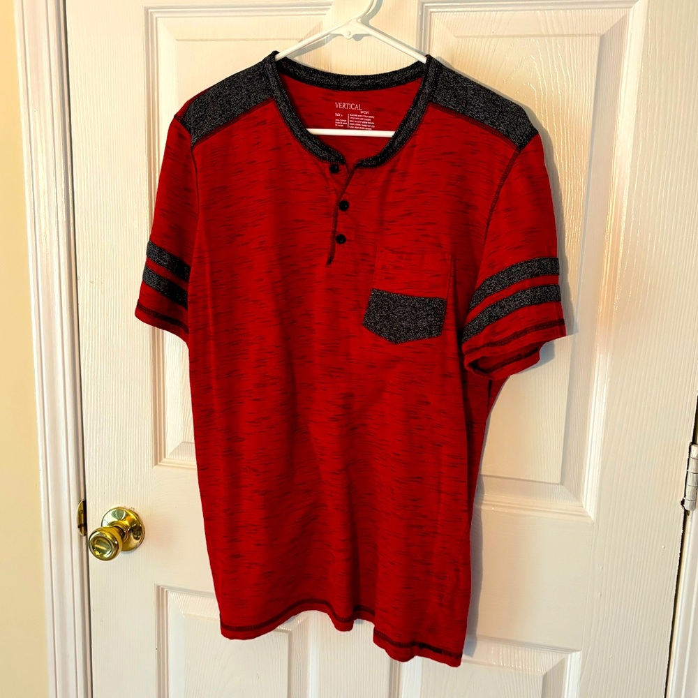 Vertical large sport red w/ gray stone color w pocket + buttons.